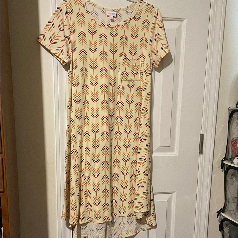 LuLaRoe Cream High Low Dress with Red and Blue Pattern - Picture 1 of 14